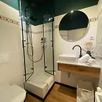 Schicke & Zentrale Altbauwohnung Appartamento