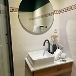 Schicke & Zentrale Altbauwohnung *