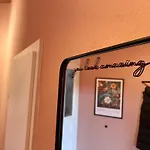 Schicke & Zentrale Altbauwohnung ライプツィヒ