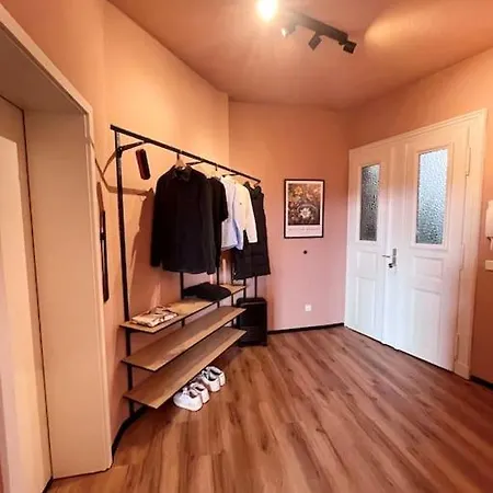 Apartmán Schicke & Zentrale Altbauwohnung *