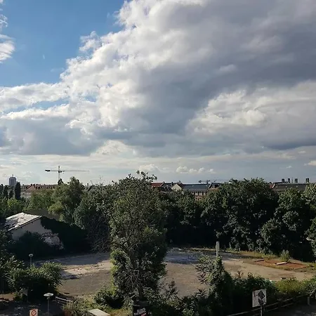 Schicke & Zentrale Altbauwohnung Apartament Lipsk