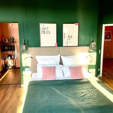 Schicke & Zentrale Altbauwohnung